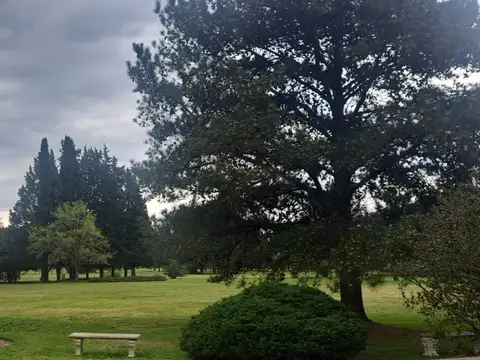 PARCELAS EN CEMENTERIO PRIVADO PILAR. CONSULTE PRECIOS!