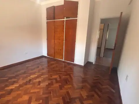 Depto Tipo Casa 4 ambientes con 1 baño