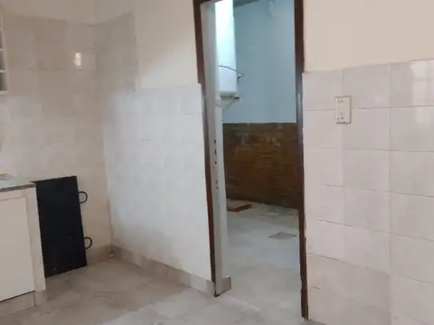Depto Tipo Casa en Venta en Lanús Este, USD 60.000