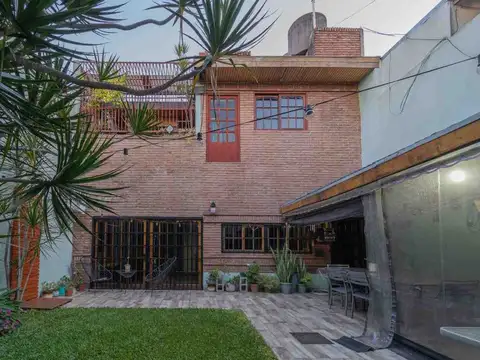 Casa en Venta en Mataderos, USD 365.000