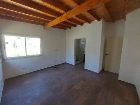 Casa en Venta al Oeste