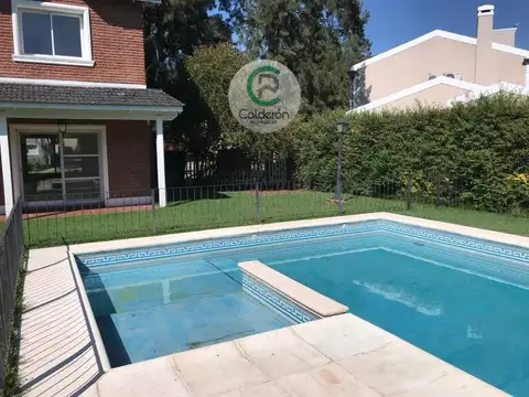 Casa 5 ambientes con 3 baños