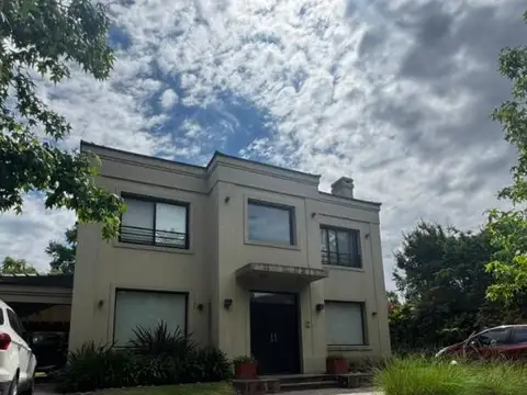 Casa en Venta de 4 dormitorios