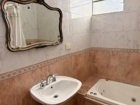 Depto Tipo Casa en Venta en Virreyes, USD 99.000