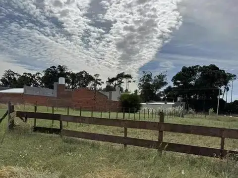 Terreno en Venta 40  mts Fondo