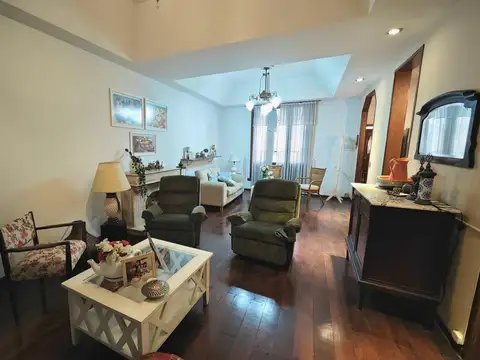Casa en Venta al Oeste