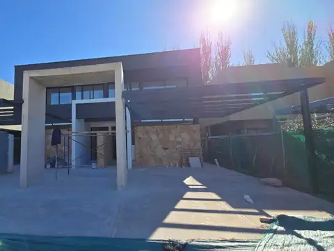 ALQUILER DUPLEX BARRIO PRIVADO LUJAN DE CUYO