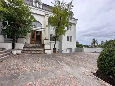Departamento en Alquiler en Nordelta Chateau Del Palmar, $ 950.000