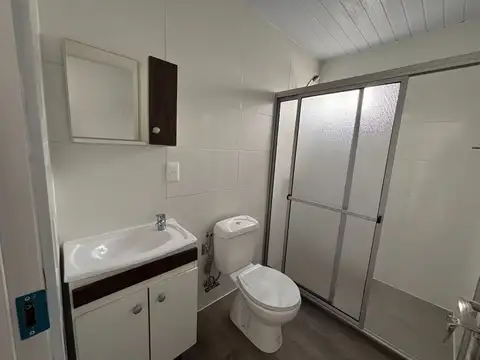 Casa en Alquiler con 1 cochera