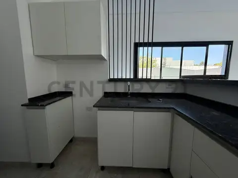 VENTA DUPLEX 2 AMBIENTES EN ITUZAINGÓ, CON COCHERA Y TERRAZA PRIVADA