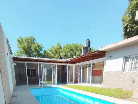 Casa en Venta con 1 cochera