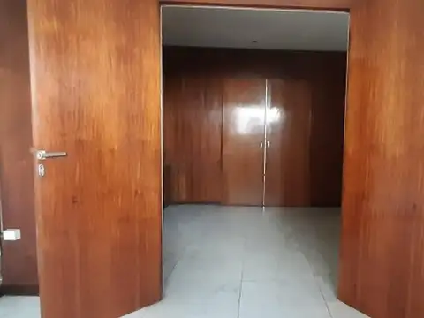 Av. Corrientes 1250 , Piso 3