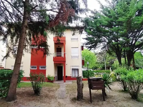 Alameda 205 800, Piso PB