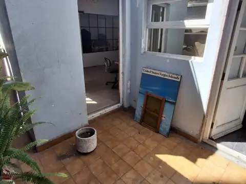 Depto Tipo Casa 4 ambientes con 3 baños