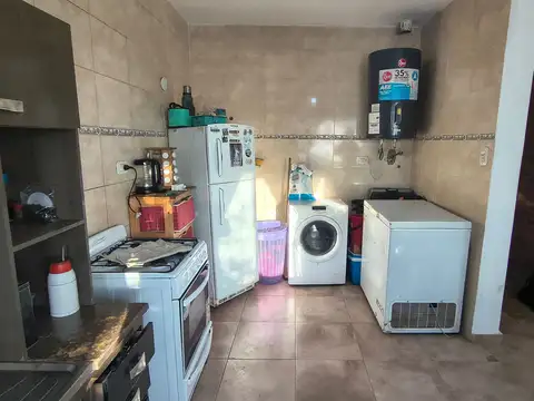 Casa 3 ambientes con 1 baño