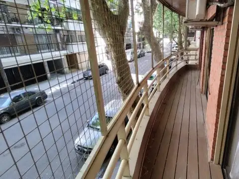 Colegiales, Aguilar 2400, 5 amb, 128m2, u$s 2,000 + luz. 23-08-26 (alq min 3 meses)