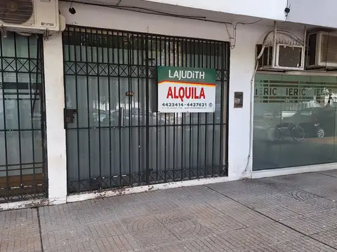 Local en Alquiler Via Pública