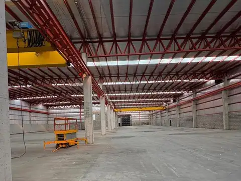Excelente deposito de 3,400m2, en P. Industrial Tigre sobre Austria Norte 450 m2 de ofic vest WC