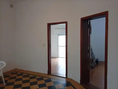Depto Tipo Casa 4 ambientes con 2 baños