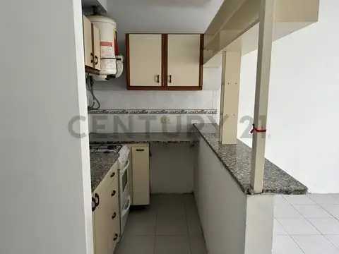 VENTA PH AL FRENTE CON COCHERA 29 67 Y 68.