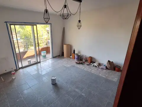 Depto Tipo Casa en Alquiler de 3 ambientes