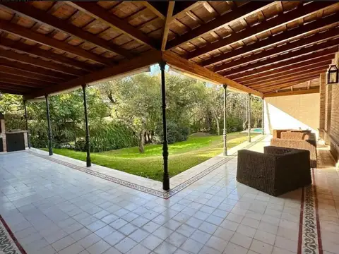 Casa en Alquiler de 3 dormitorios