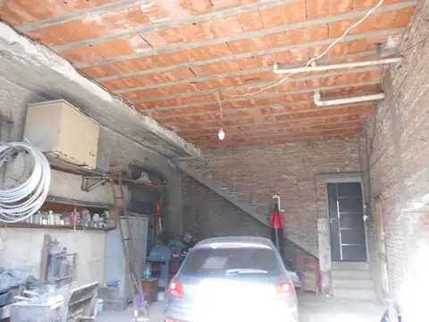 Galpon en Venta 40  mts Fondo