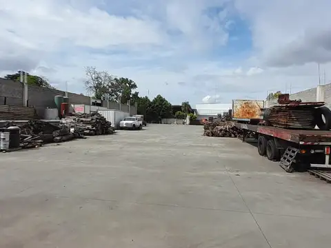 Galpón con vivienda en venta en Pablo Podesta