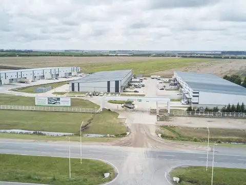 Galpón en  Polo 226, con renta