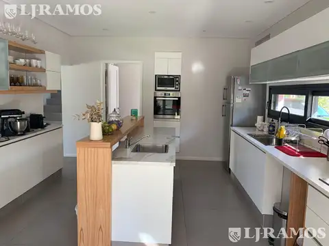 VERANO 2027 - ALQUILER  2da QUINCENA de  ENERO 27 - LOMAS DE SAN ISIDRO -BARRIO CERRADO
