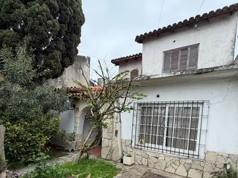 Casa en Alquiler en Castelar, $ 1.000.000