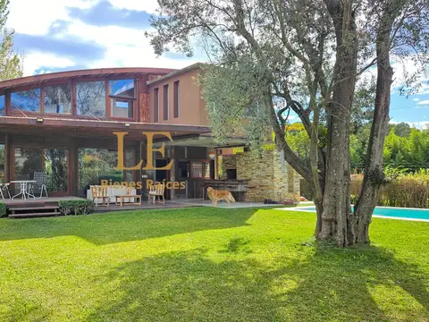 Casa en Venta en Haras Santa Maria - Los Eucaliptus, USD 395.000