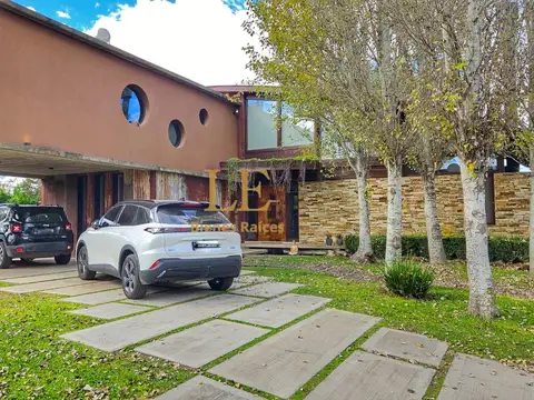 Casa en Venta en Haras Santa María, USD 380.000