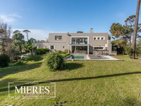 Casa en Venta de 5 dormitorios