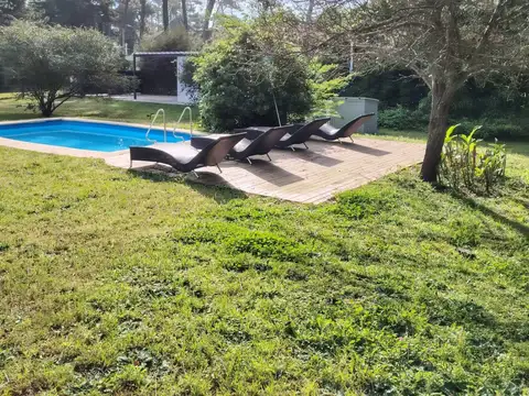 Casa 4 ambientes con 3 baños