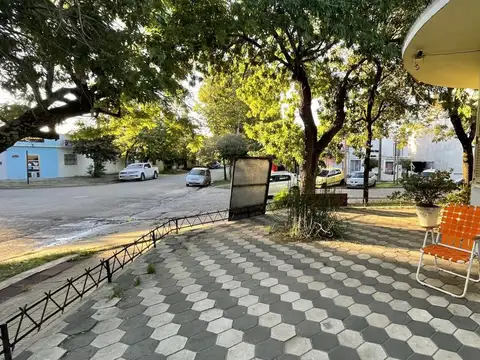 Bolívar y Alvear