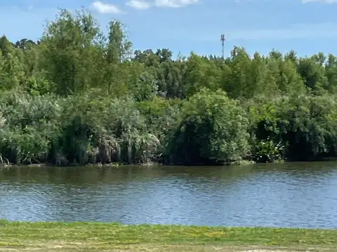 Terreno en Venta de 911,0 m2