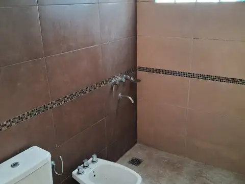 Departamento en Alquiler con 1 cocheras