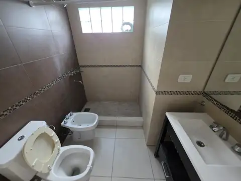 Departamento en Alquiler en Berazategui, $ 670.000