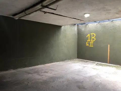 SE VENDE COCHERA EN Bº COFICO