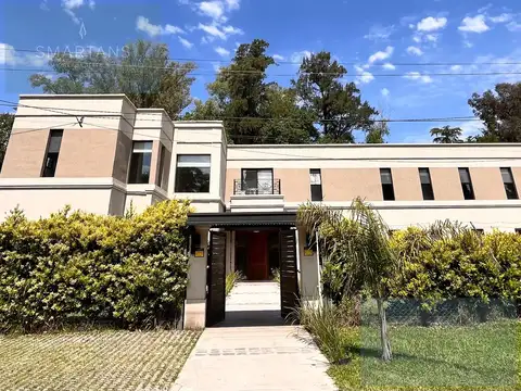 Hotel Boutique en Venta en Pilar con renta operativa, piscina y cowork