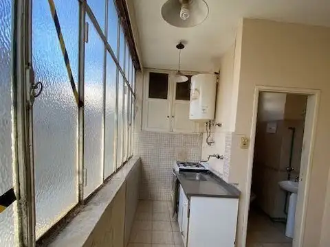 Renacimiento 2700, Piso 1