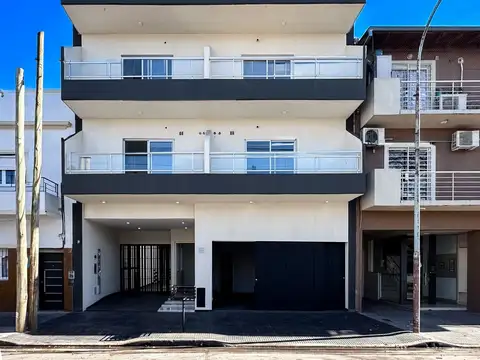 Las Heras 2200, Piso 1C