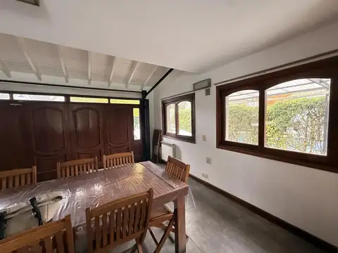 Casa amoblada en alquiler en La Deseada – Ezeiza | 5 amb. | Pileta y quincho