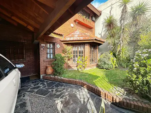 VENTA CASA LANUS GERLI COCHERA PATIO TERRAZA