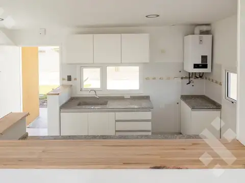 Depto Tipo Casa en Venta en Neuquén, USD 195.000