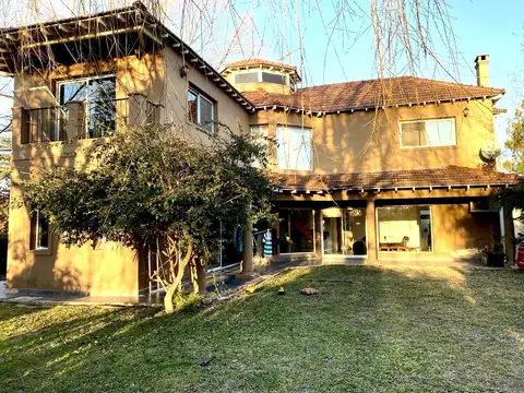 Casa en  Venta con Amarra en Country Nautico Boat Center