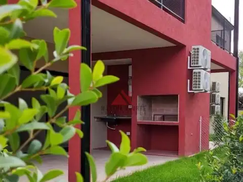 Altos de la Cañada, La cañada Pilar 100