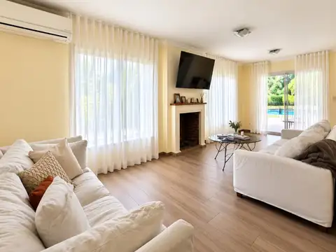 Casa en Venta en La Otilia, USD 280.000
