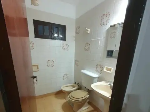 Departamento en Alquiler en La Liguria, $ 280.000